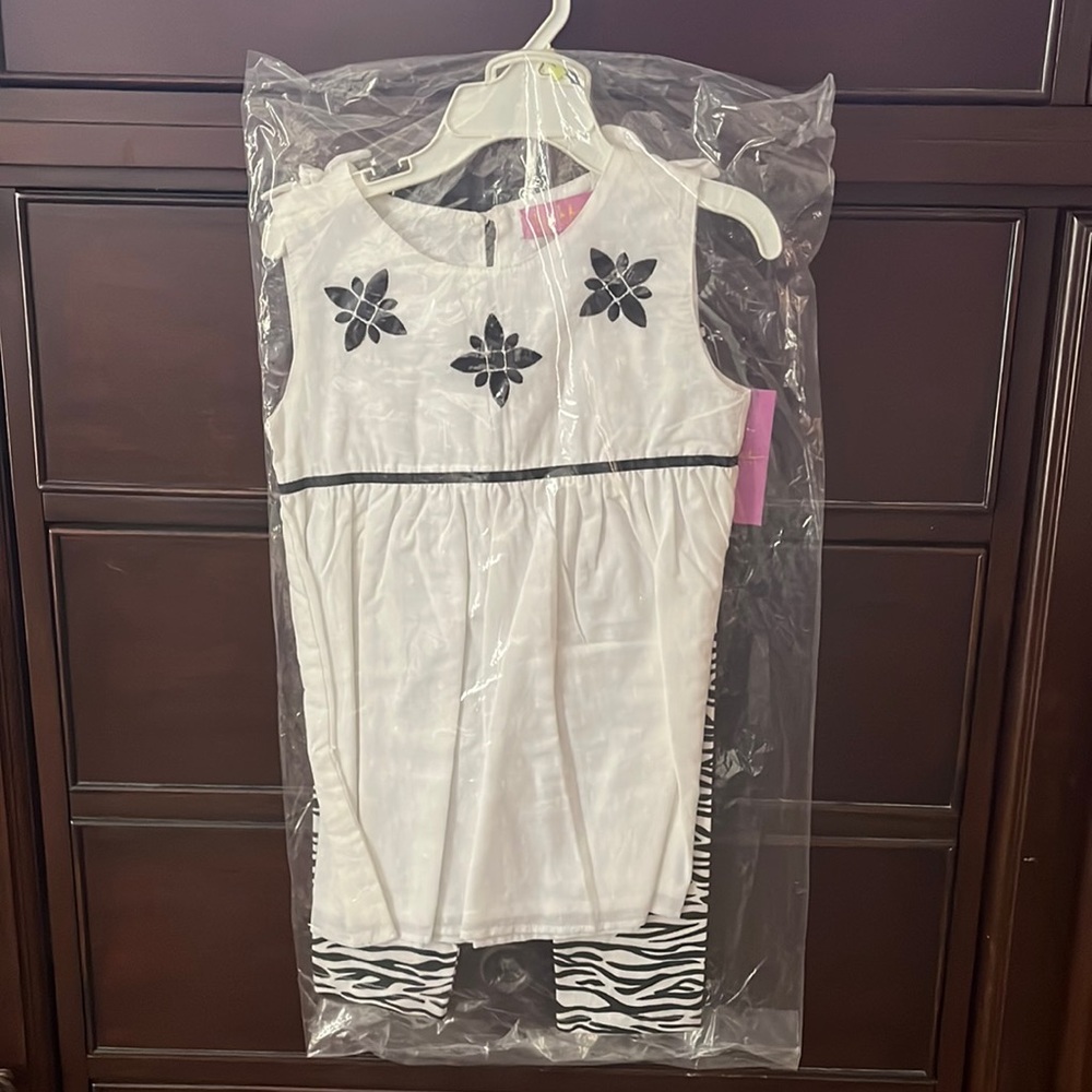 Black and white zebra outfit